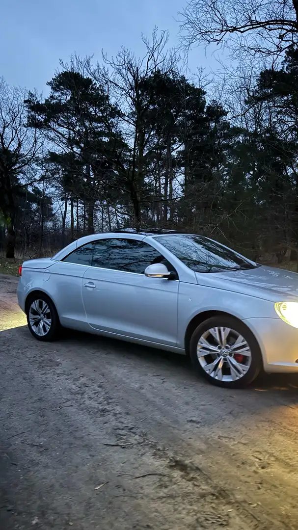 Volkswagen Eos 2.0 FSI - 2
