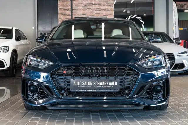 Audi RS5 view 5