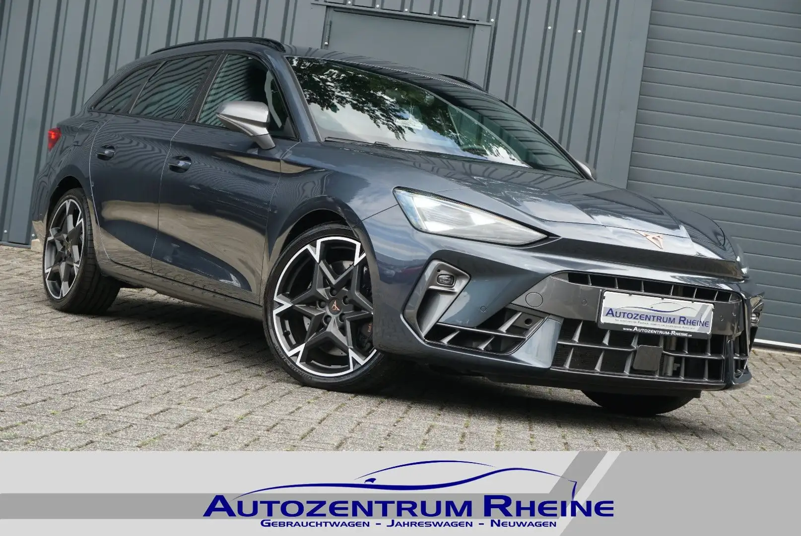 CUPRA Leon ST 2.0TSI 4D VZ 333 RFK ACC Virtual SHZ Grijs - 1