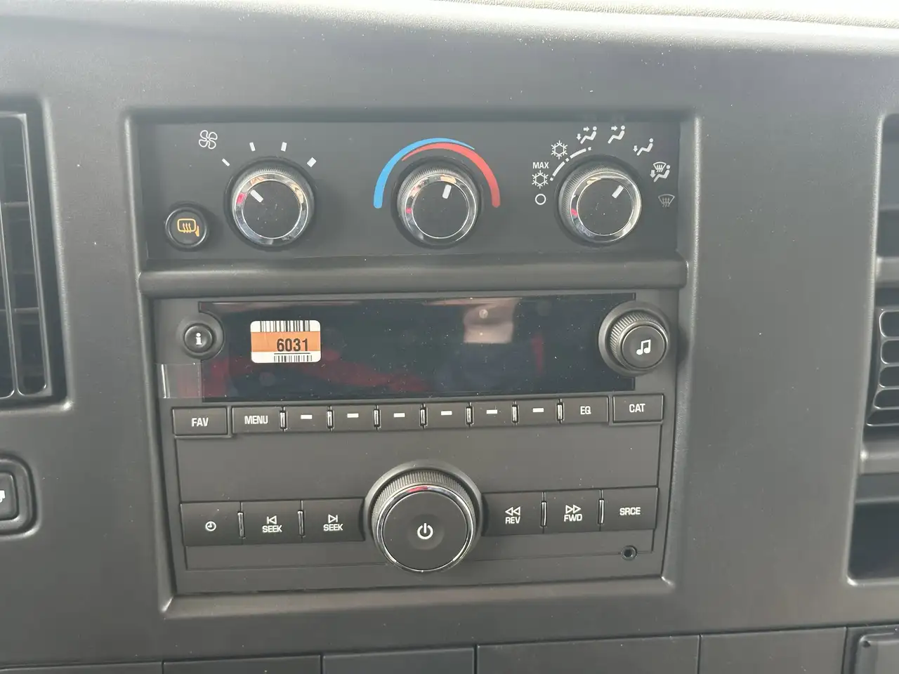 GMC Savana снимка GMC Savana