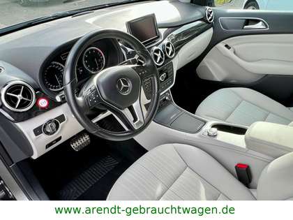 Mercedes-Benz B 250 B -Klasse B 250*Autom./AMG-Line/BI-Xenon/AHK*