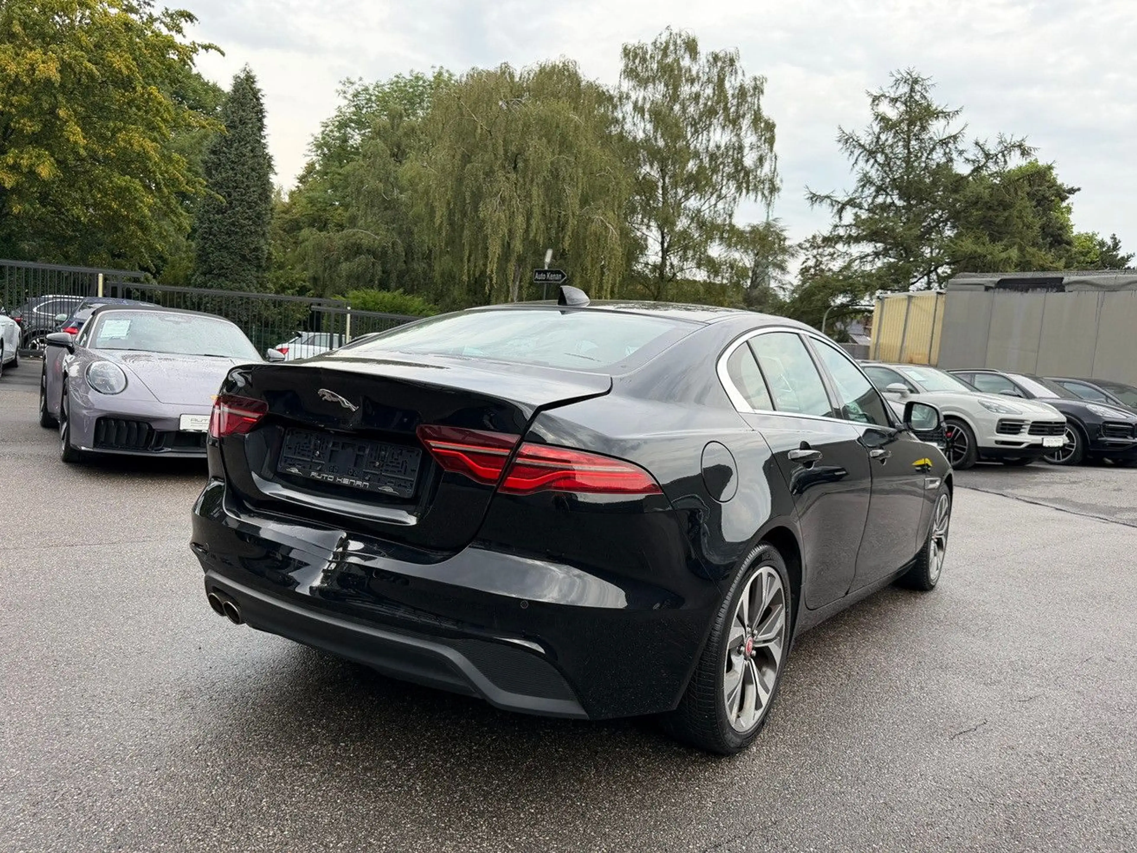 Jaguar XE D180 S AWD ACC/Leder/Kamera/InControl/LED/18' — photo 6