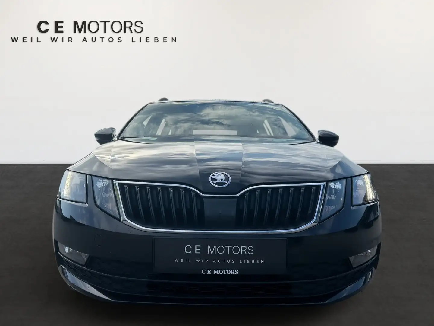 Skoda Octavia 1.6 TDI DPF Ambition | 1 Besitz | Service Voll Schwarz - 2