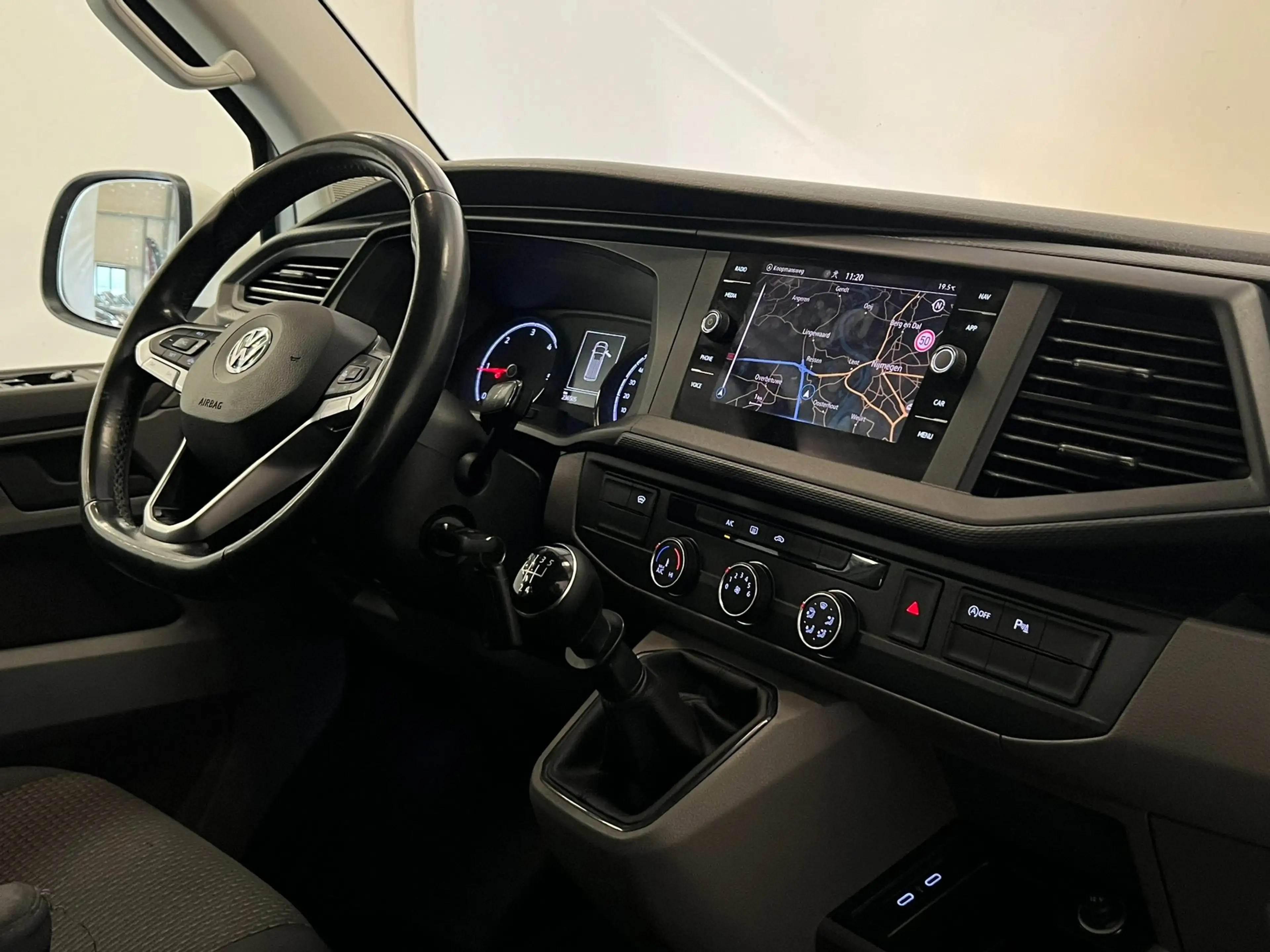 Volkswagen Transporter 2.0 TDI Dub. Cabine / 5-pers / NL-auto / CarPlay — photo 9