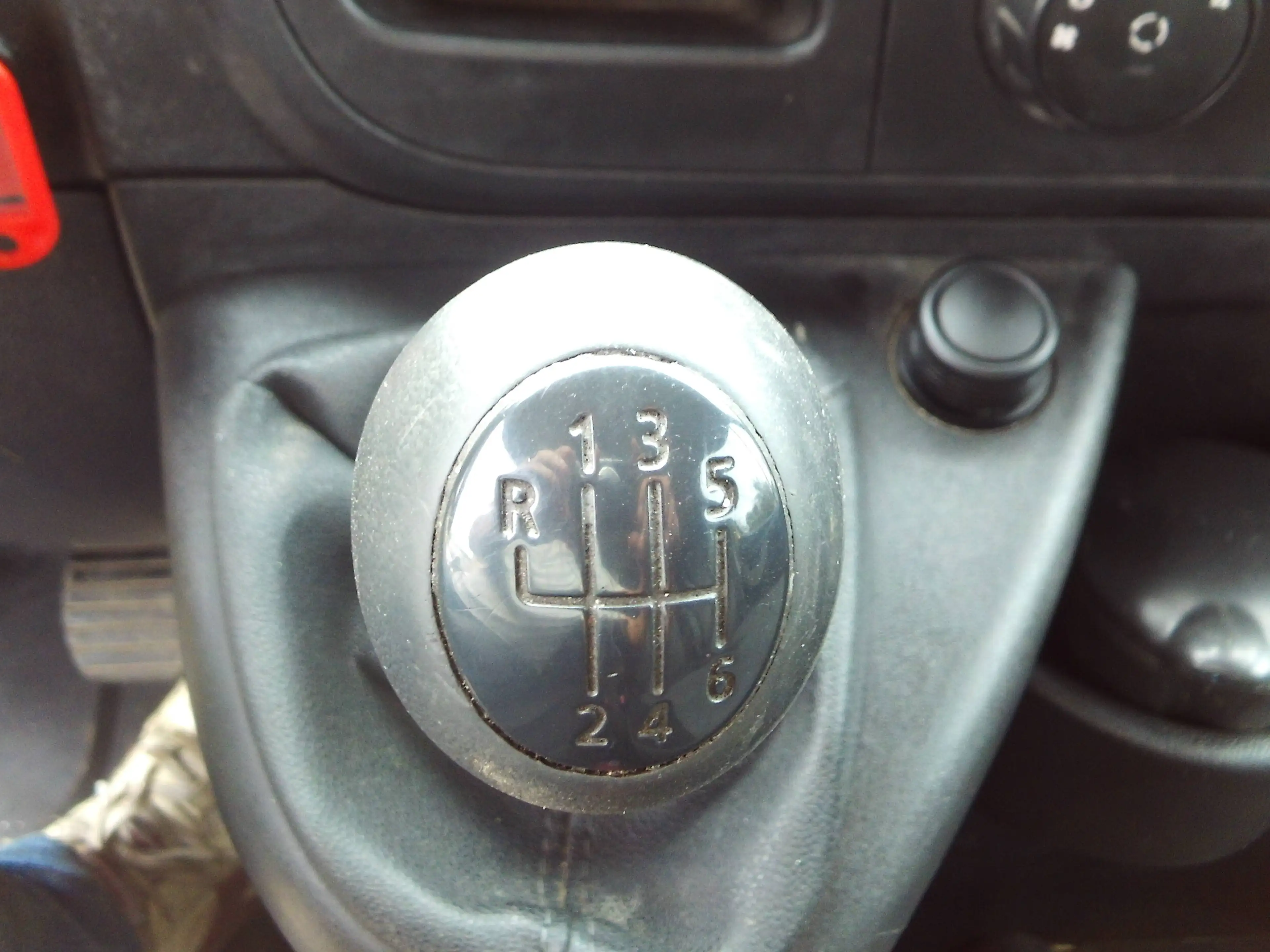 Renault Master 2.3 dCi 35 L2H2 Grand Confort (E5) — photo 9