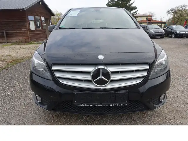 Mercedes-Benz B Class view 2