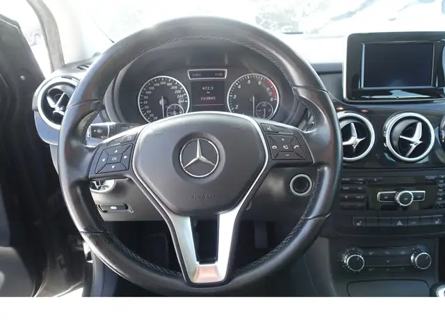 Mercedes-Benz B Class view 12