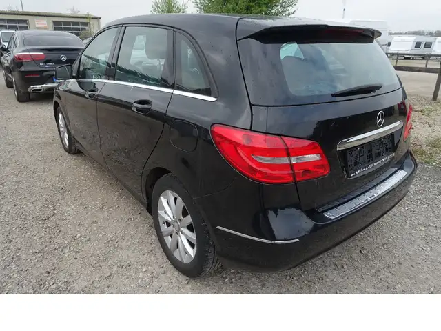 Mercedes-Benz B Class view 6