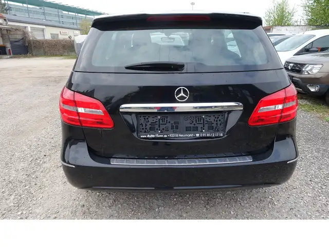 Mercedes-Benz B Class view 5