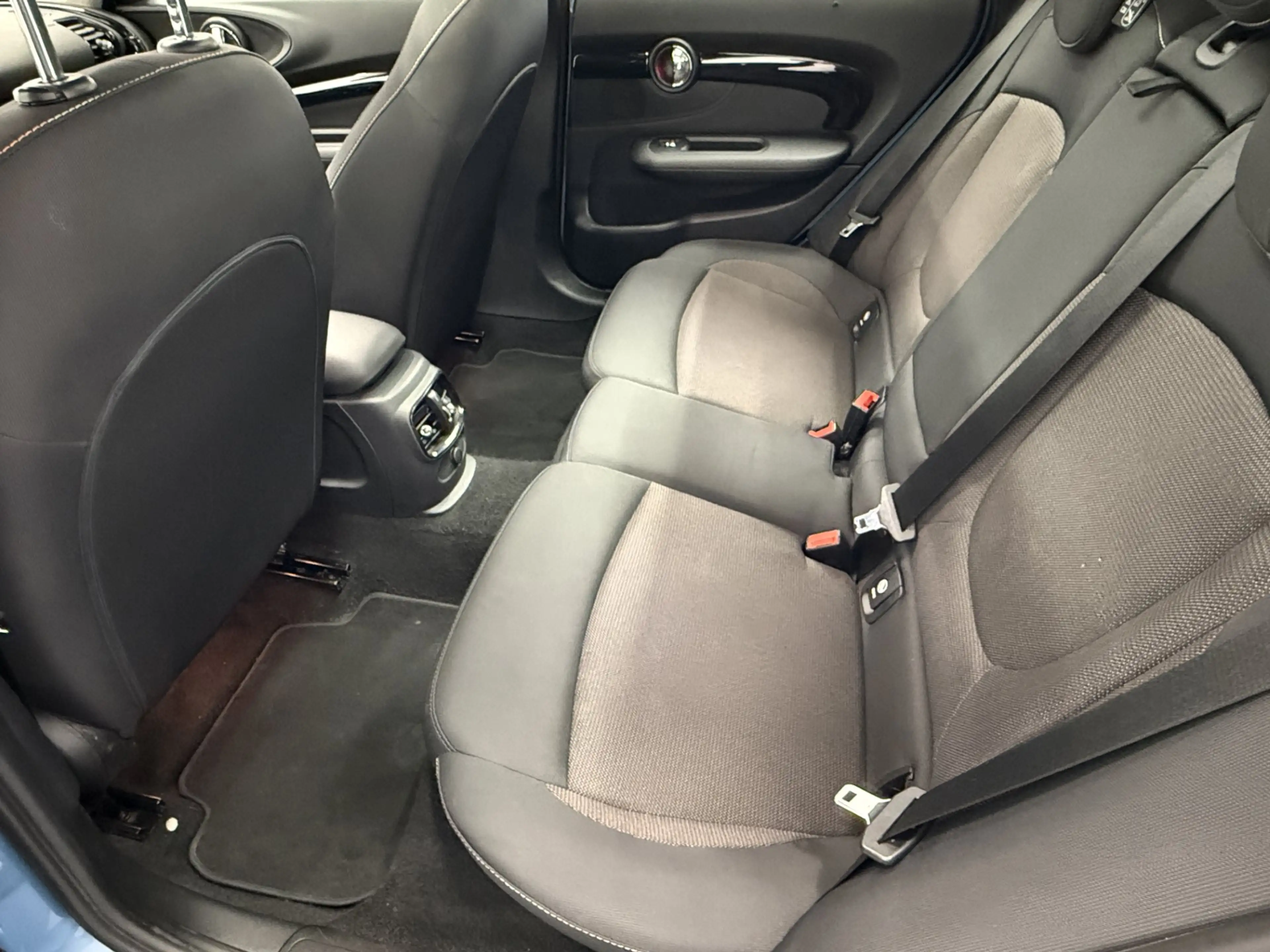 MINI Cooper D Clubman — photo 13