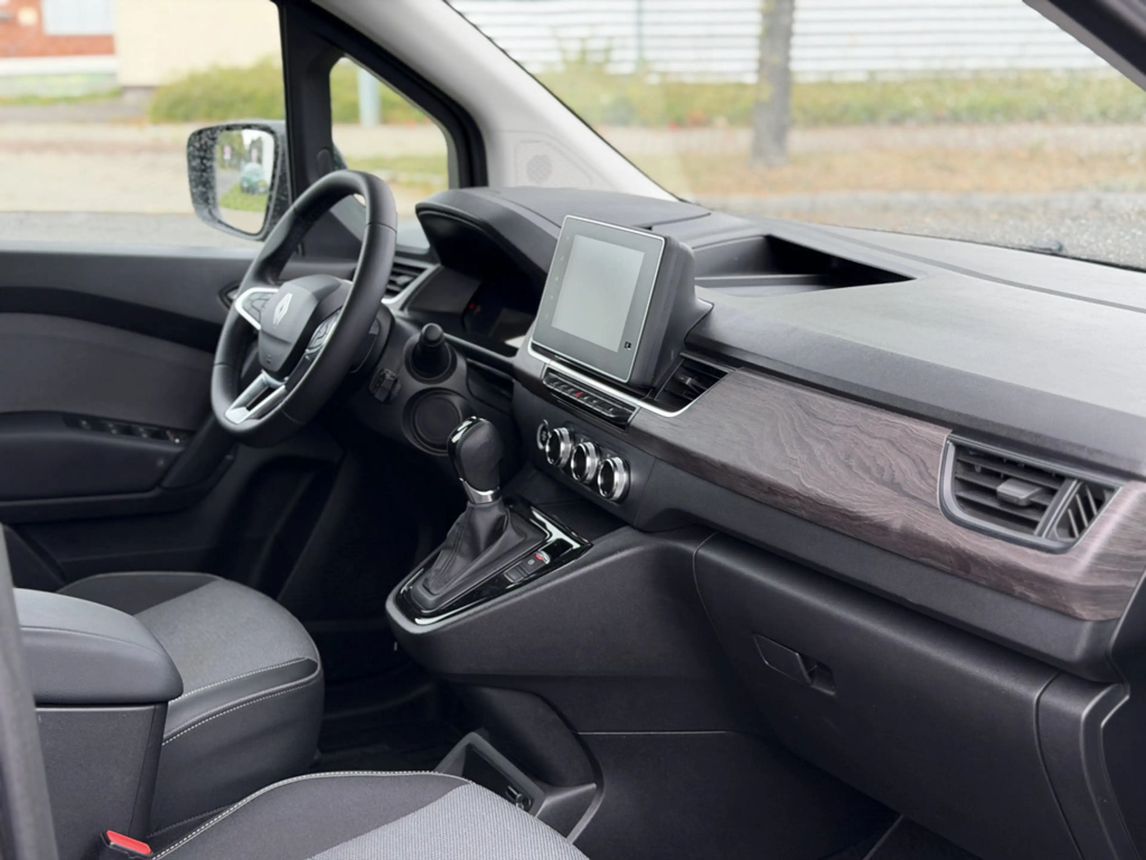 Renault Kangoo III 1.3 Techno EDC — photo 14