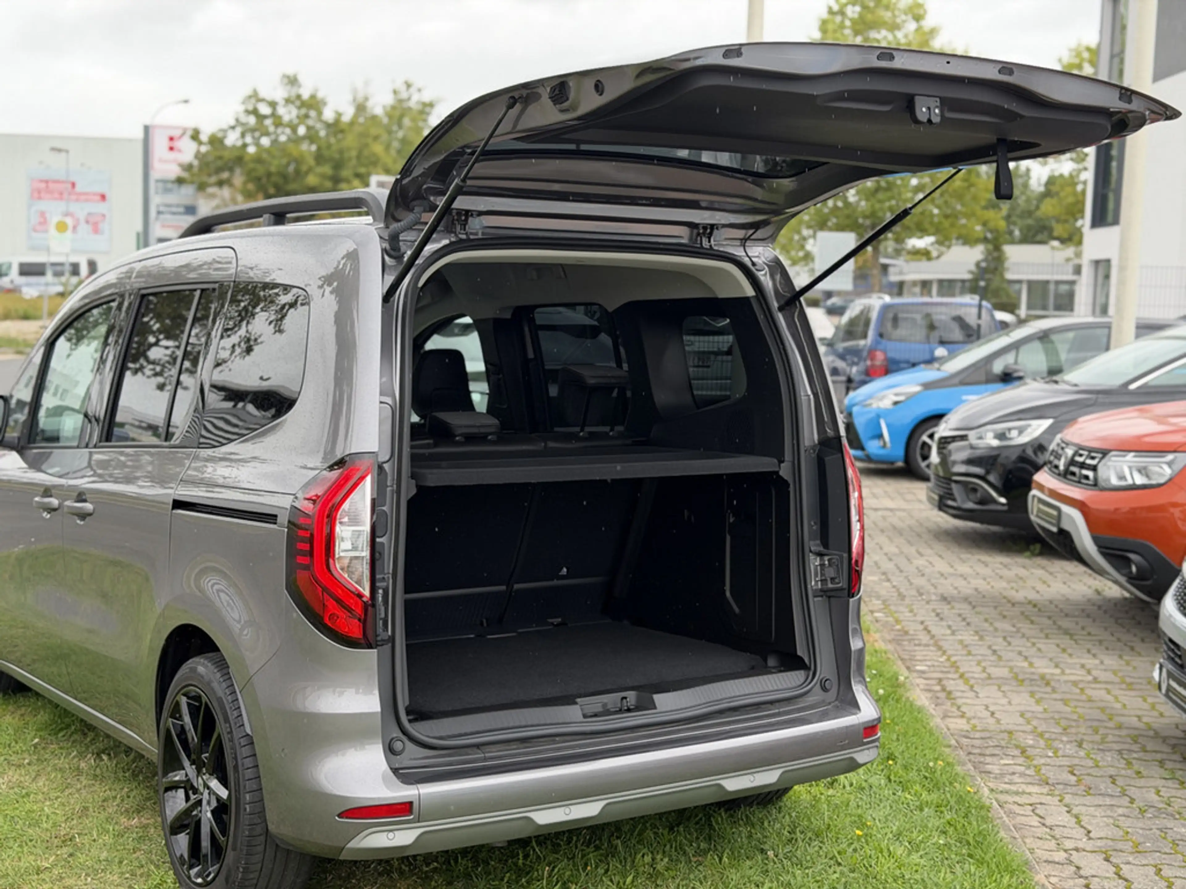 Renault Kangoo III 1.3 Techno EDC — photo 13
