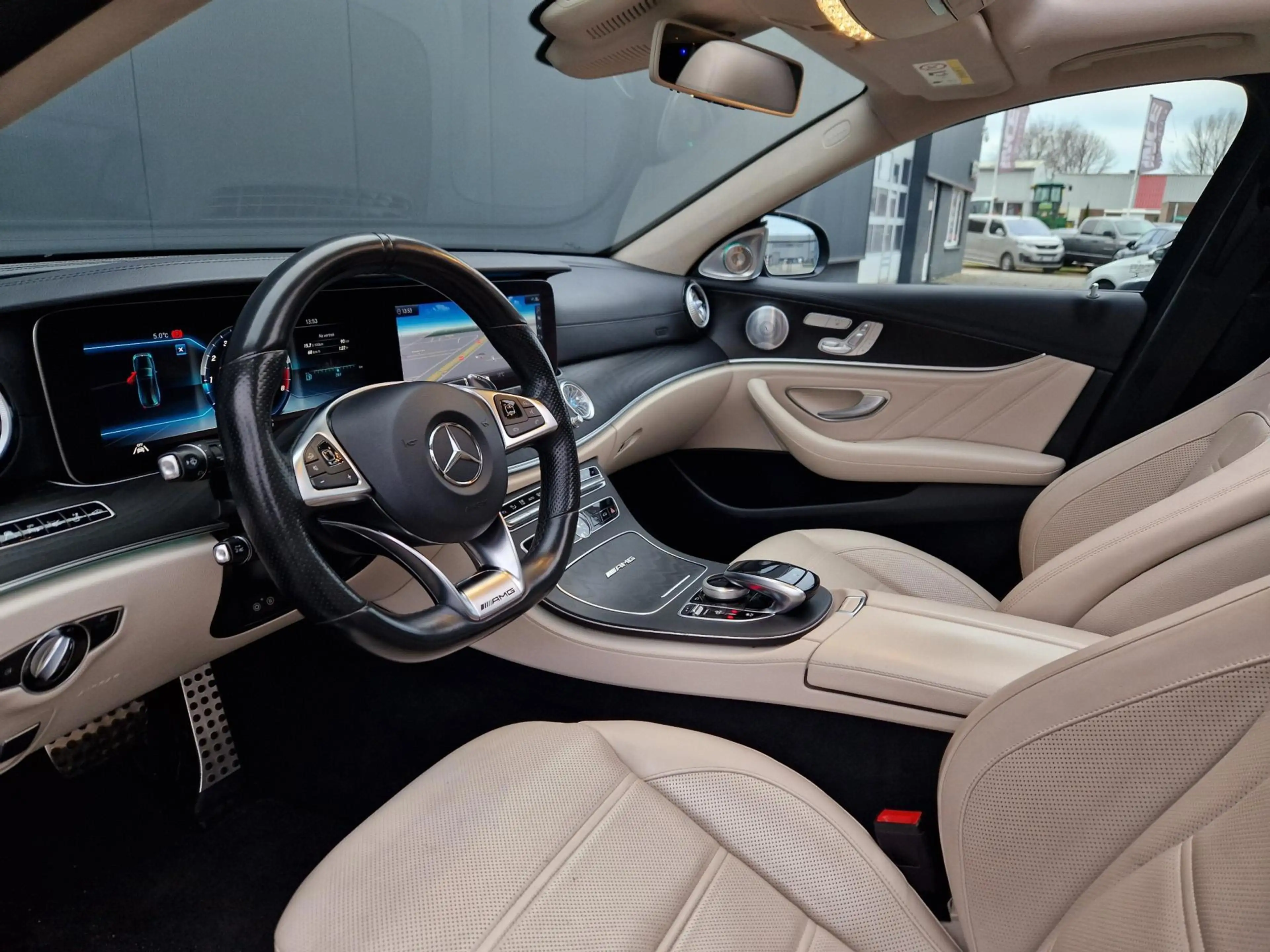 Mercedes-Benz E 63 AMG 4MATIC Premium Plus Akrapovic Full! — photo 5