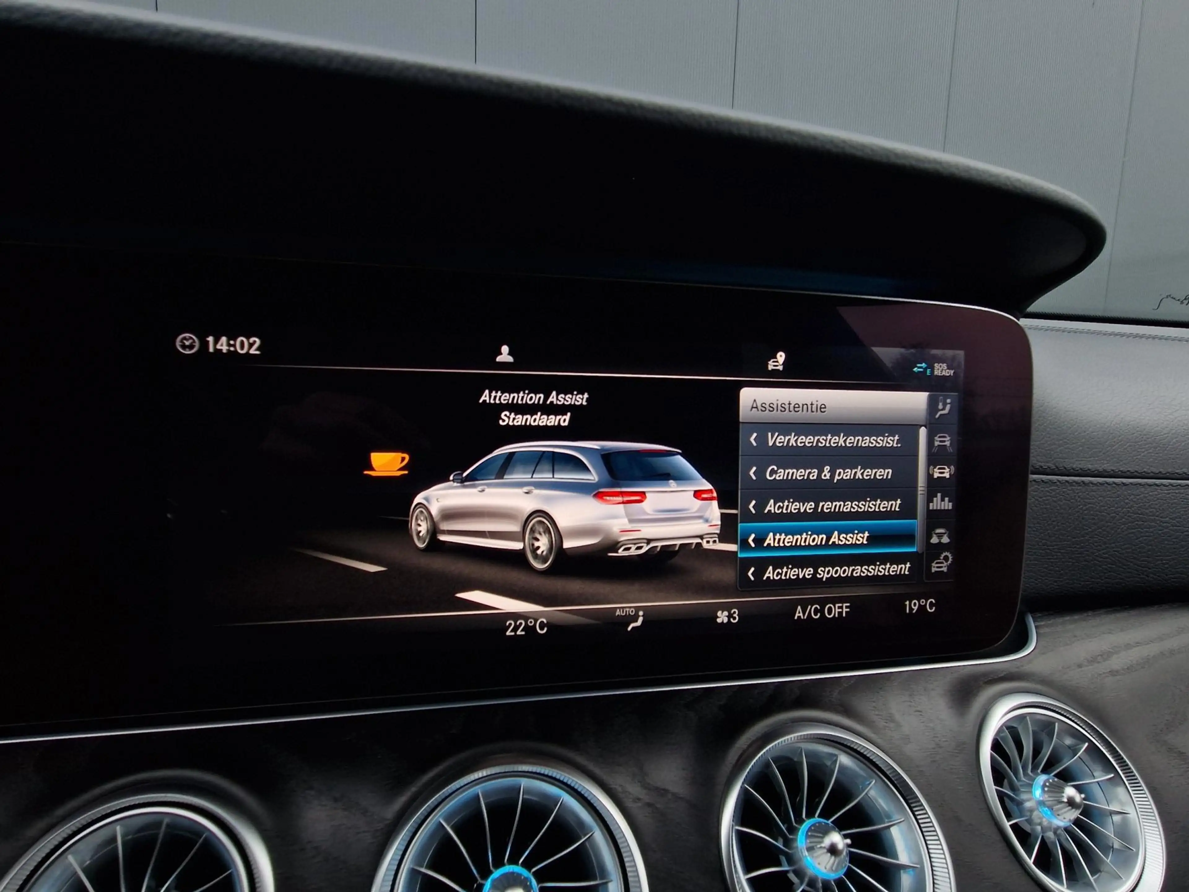 Mercedes-Benz E 63 AMG 4MATIC Premium Plus Akrapovic Full! — photo 40
