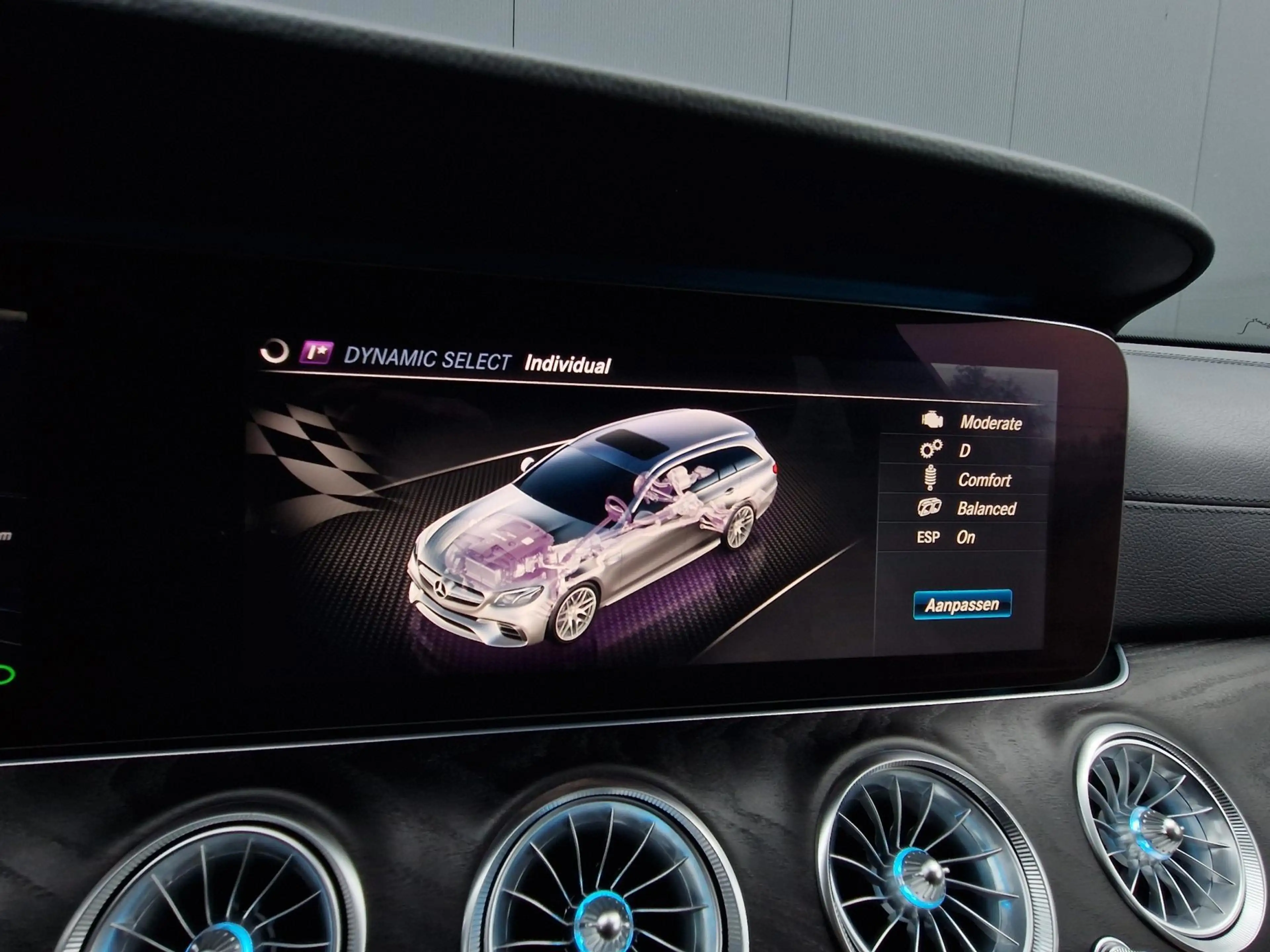 Mercedes-Benz E 63 AMG 4MATIC Premium Plus Akrapovic Full! — photo 35