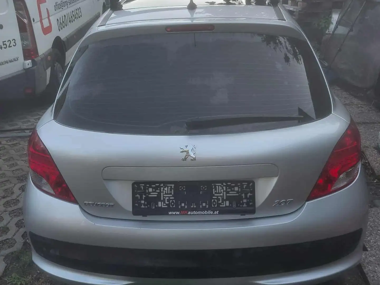 Peugeot 207 207 Active 1,4 16V Active Silber - 2