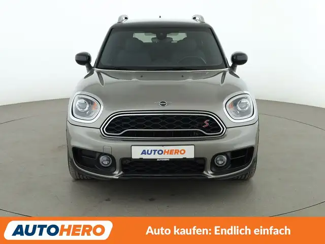 Mini Countryman view 9