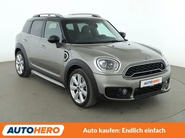 Mini Countryman view 8
