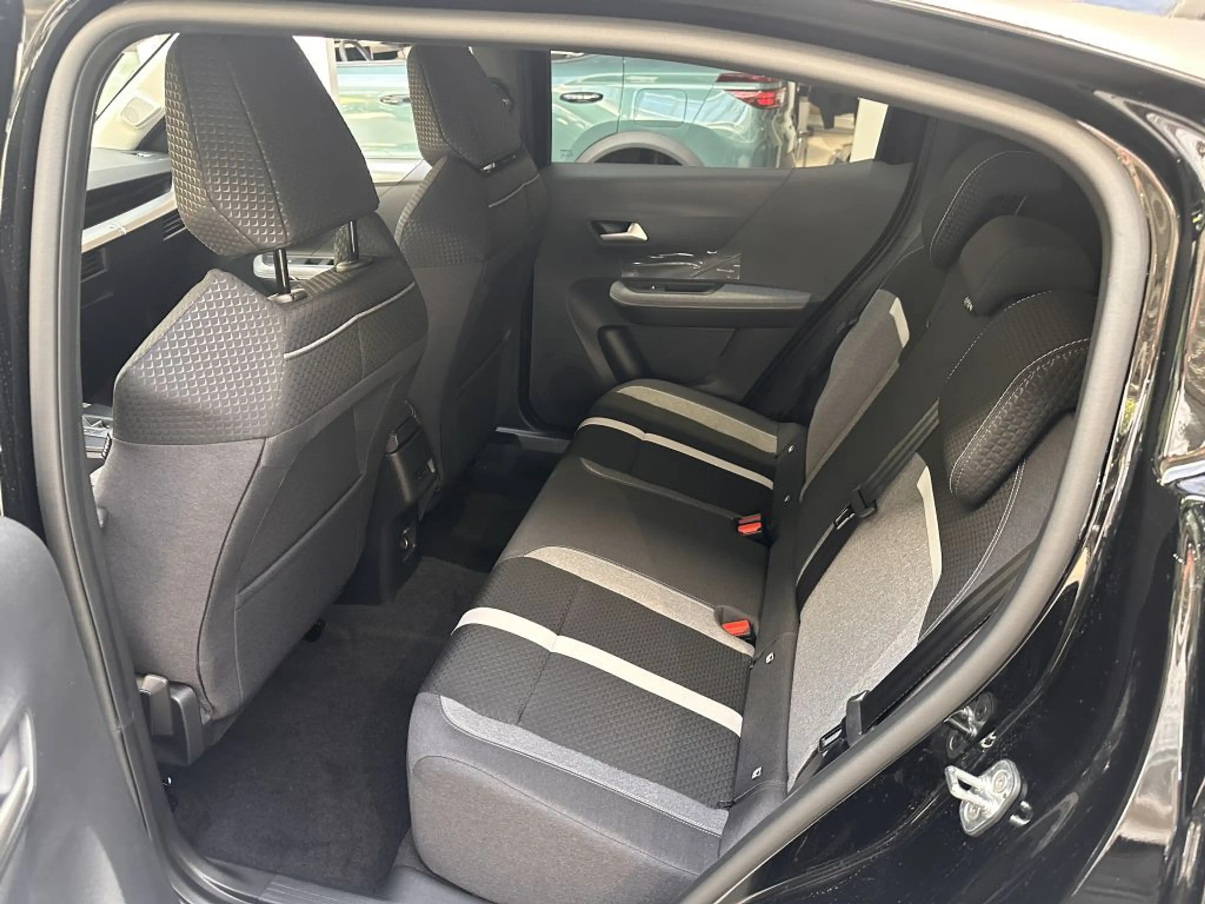 Opel Frontera ULTIMATE Hybrid 48V +WINTERPAKET+ALLWET — photo 10