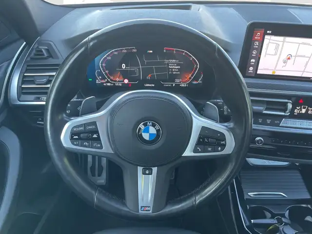 BMW X3 view 9