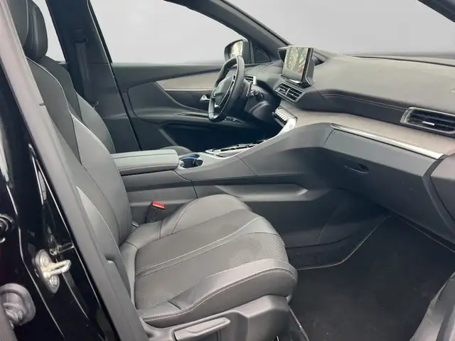 Peugeot 5008 view 9