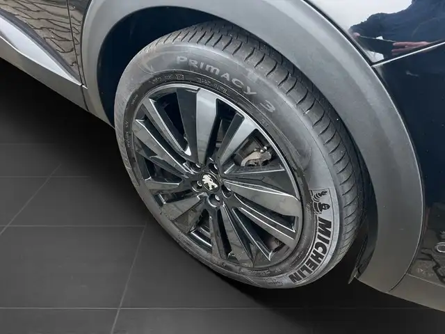 Peugeot 5008 view 8