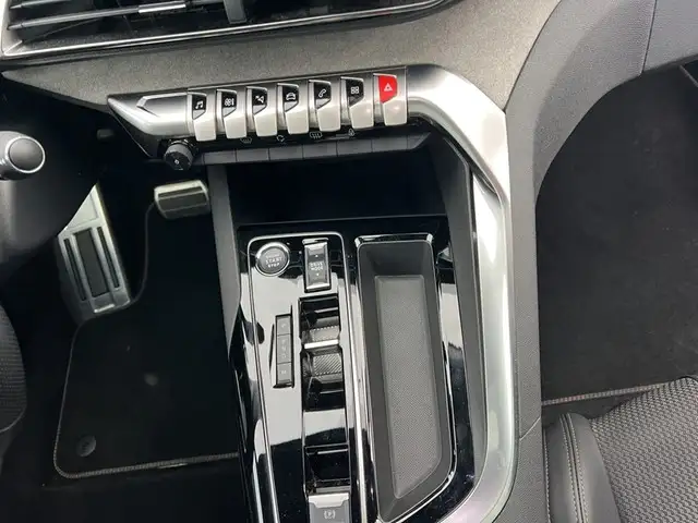 Peugeot 5008 view 12