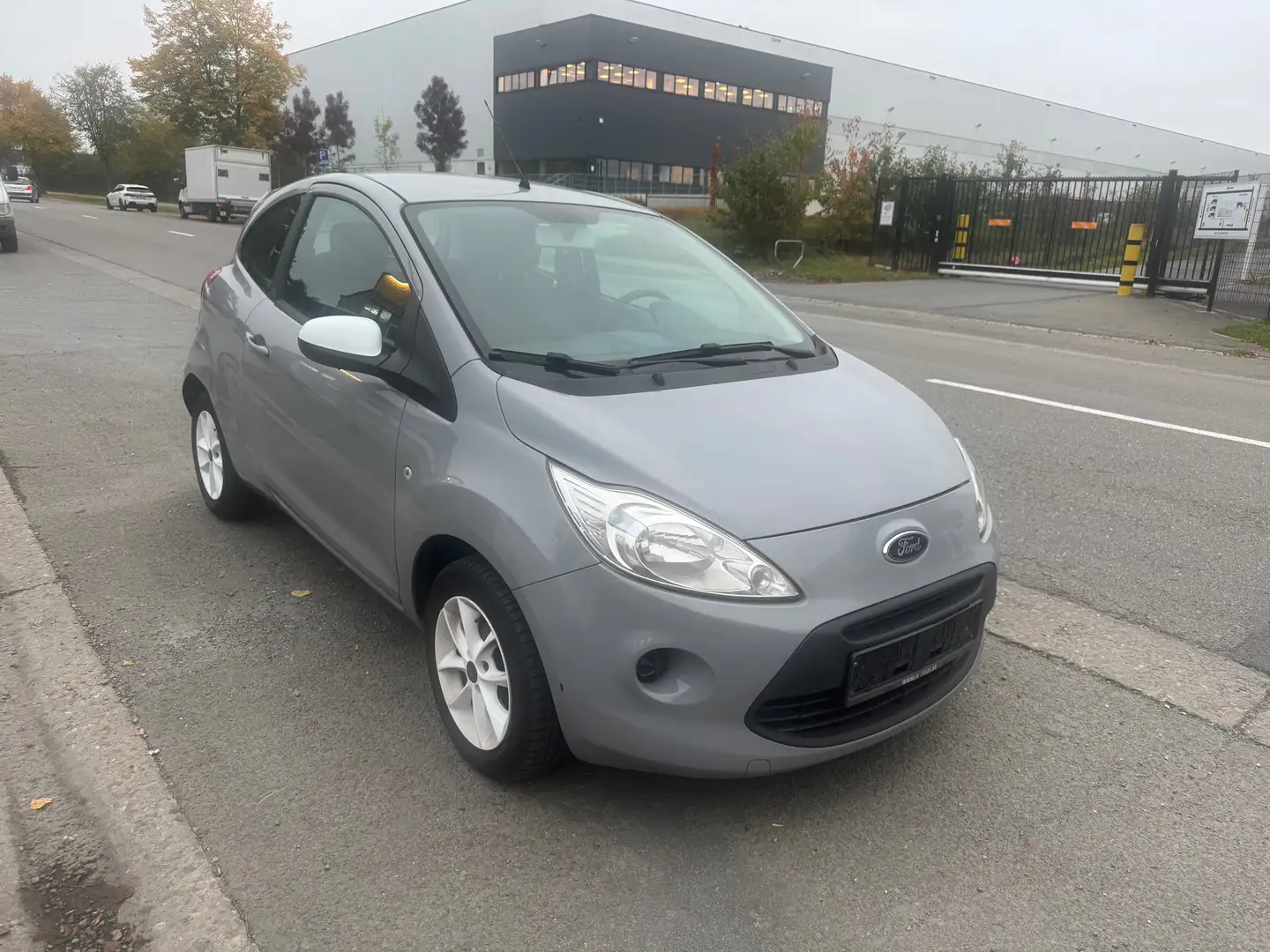 Ford Ka/Ka+ Ka 1.2i Collection Start/Stop Argent - 2