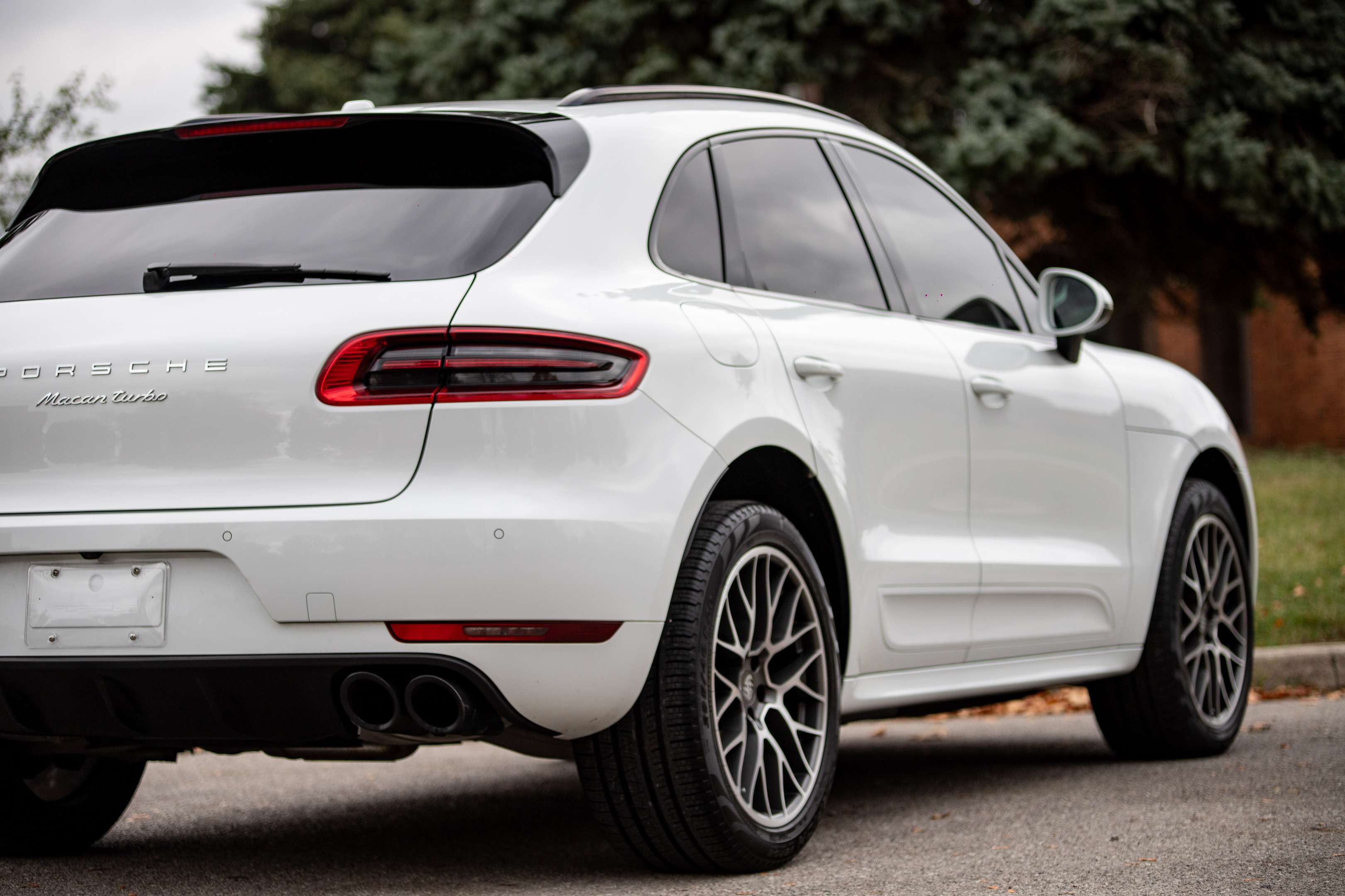 2017 Porsche Macan Turbo, Premium Plus, $26,000 in options, 1 of 290 thumb 17