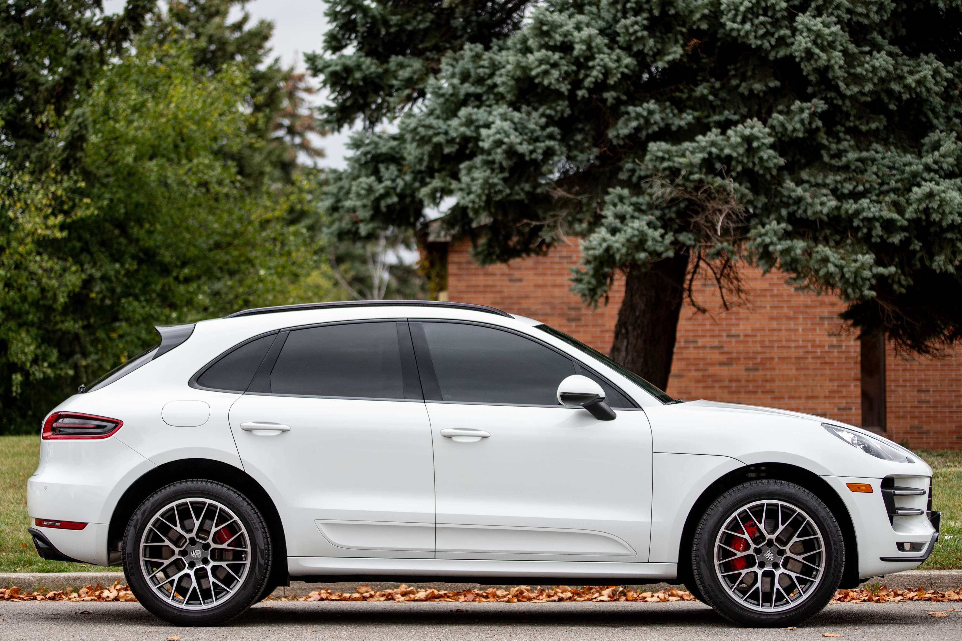 2017 Porsche Macan Turbo, Premium Plus, $26,000 in options, 1 of 290 thumb 8