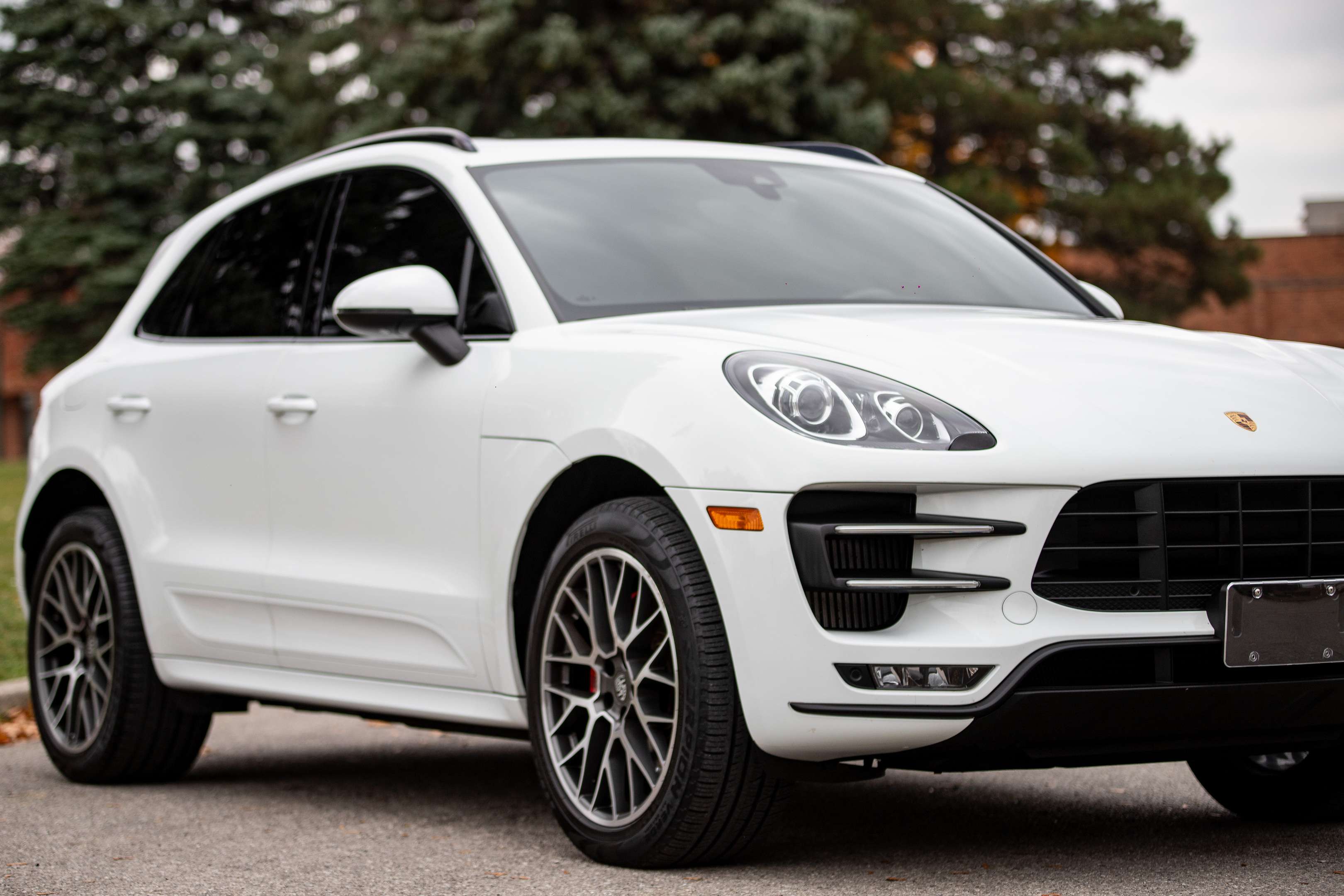 2017 Porsche Macan Turbo, Premium Plus, $26,000 in options, 1 of 290 thumb 12