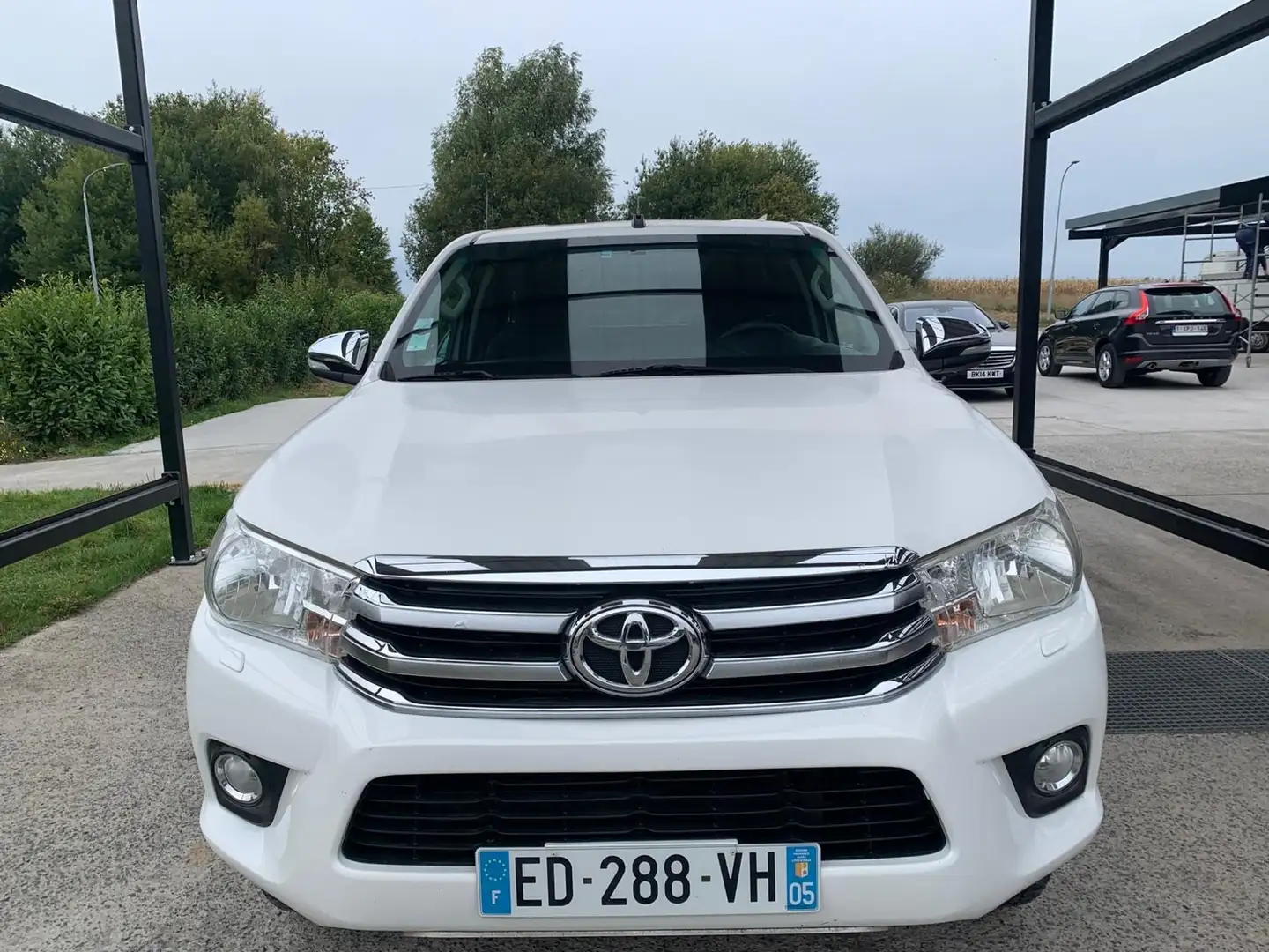 Toyota Hilux 2.4 D-4D 4WD Active extra cabine Blanc - 1