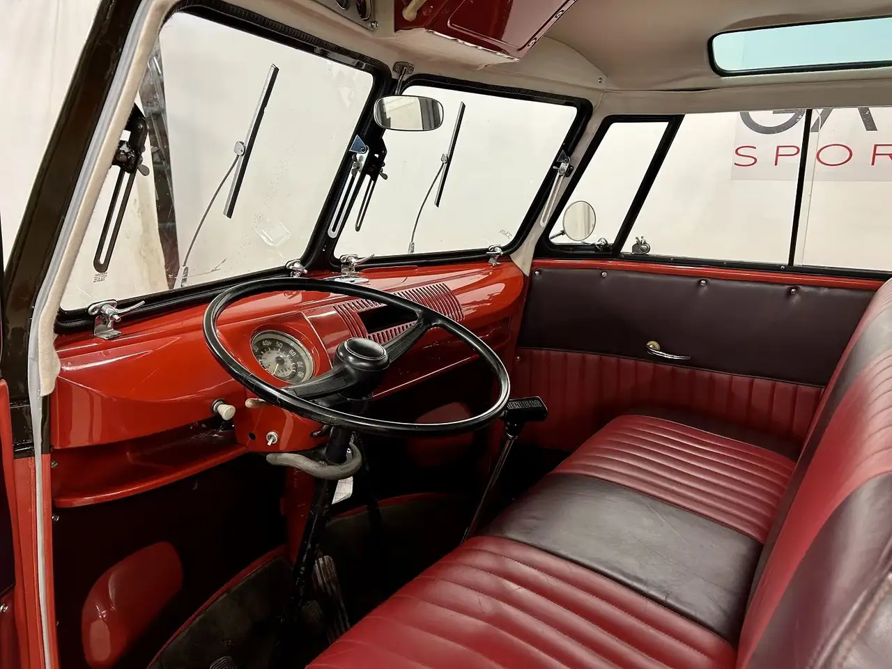 Volkswagen T1 Microbus De luxe 23 WINDOWS, foto 5