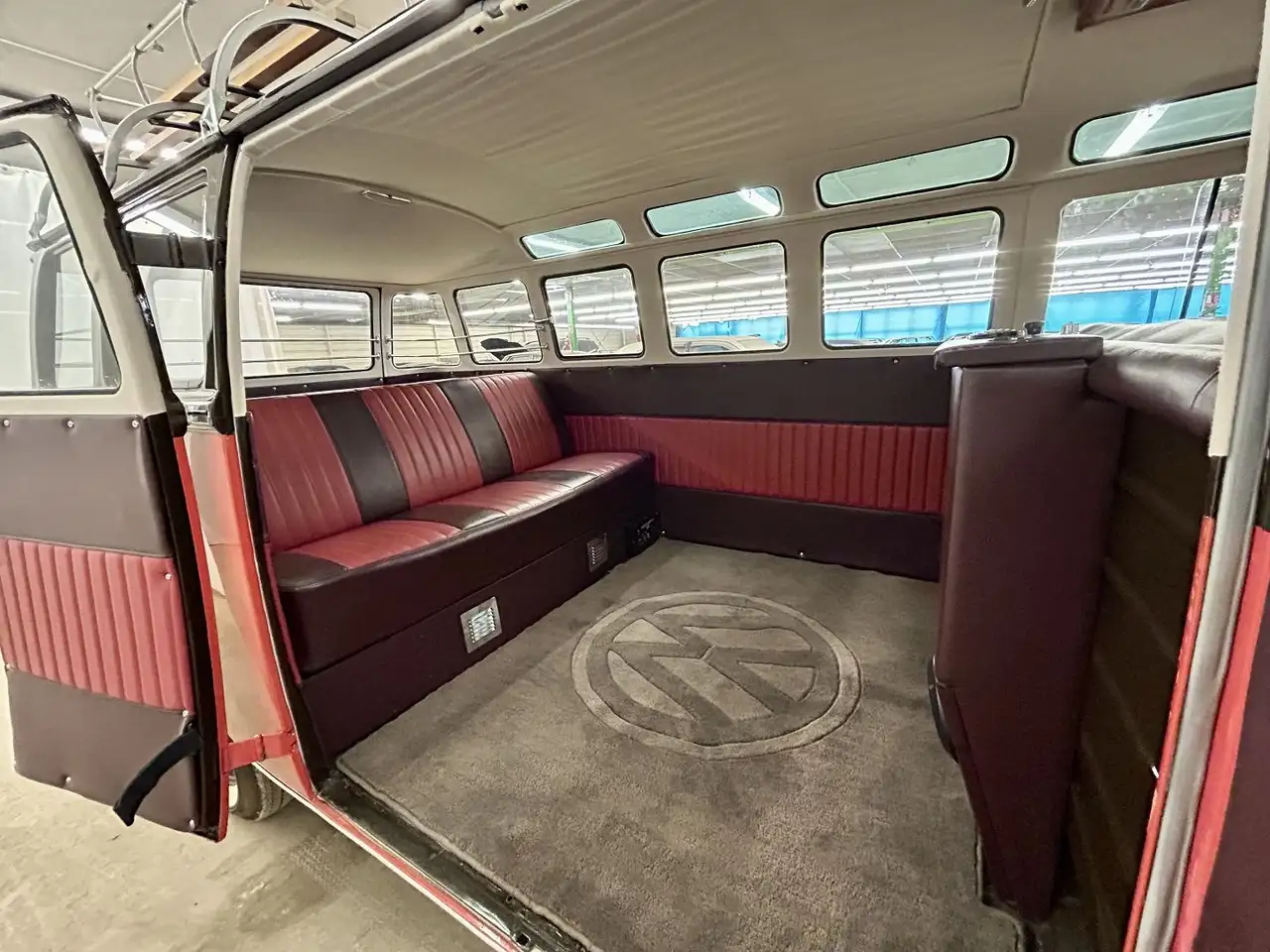Volkswagen T1 Microbus De luxe 23 WINDOWS, foto 12