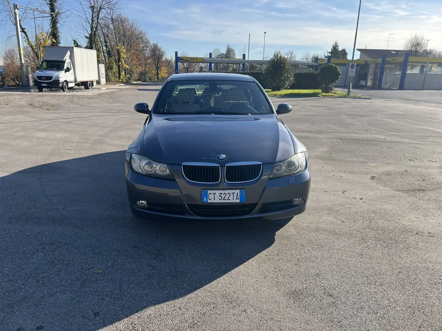 BMW 320 320d Attiva - 1