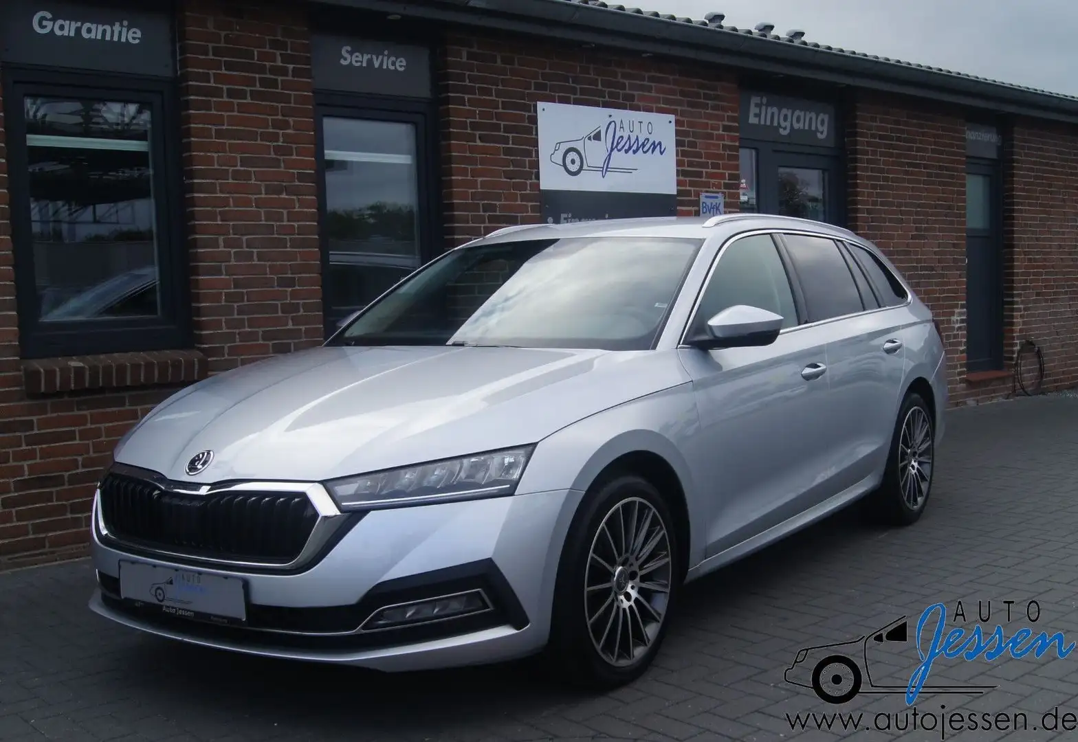 Skoda Octavia Combi 2.0tdi Style DSG LED/Navi/Shz/Temp Argent - 1