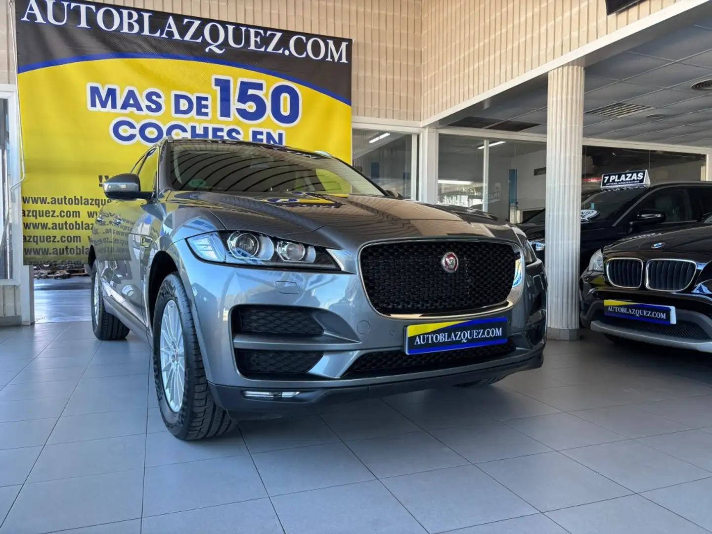Jaguar F-Pace 2.0i4D Prestige Aut. AWD 180 Gris - 1