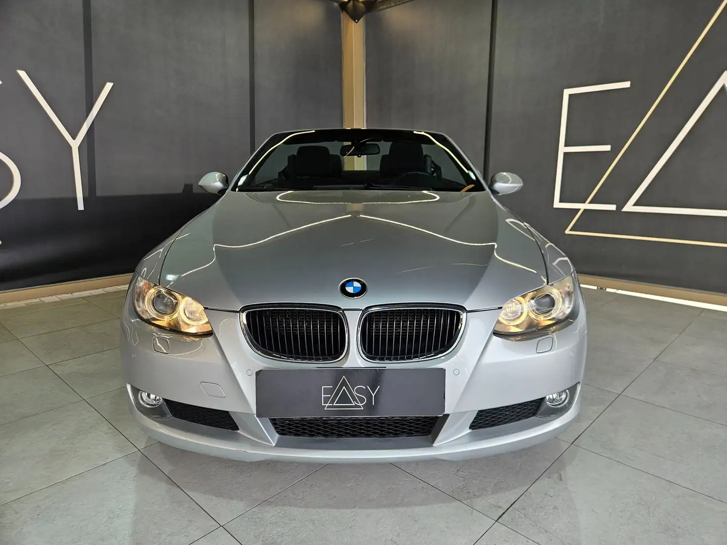BMW 320 d Cabrio Attiva Plateado - 2