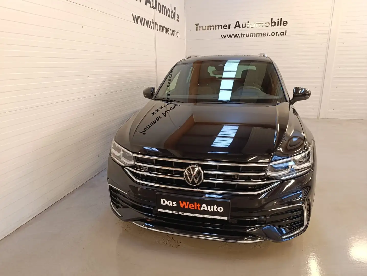 Volkswagen Tiguan R-Line TDI SCR 4MOTION DSG Schwarz - 2