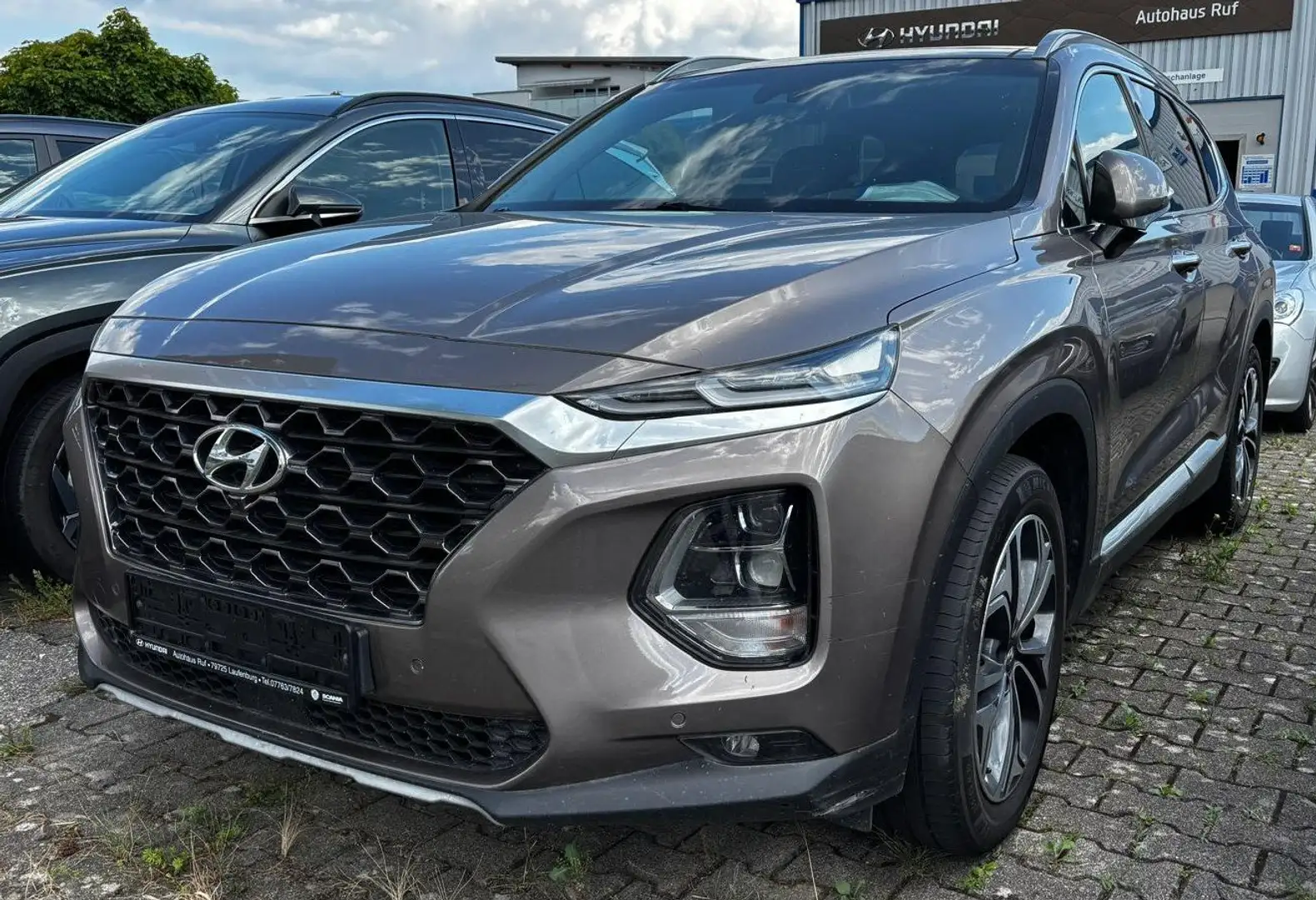 Hyundai SANTA FE 2.2 CRDi 4WD Automatik SEVEN Premium Bronze - 1