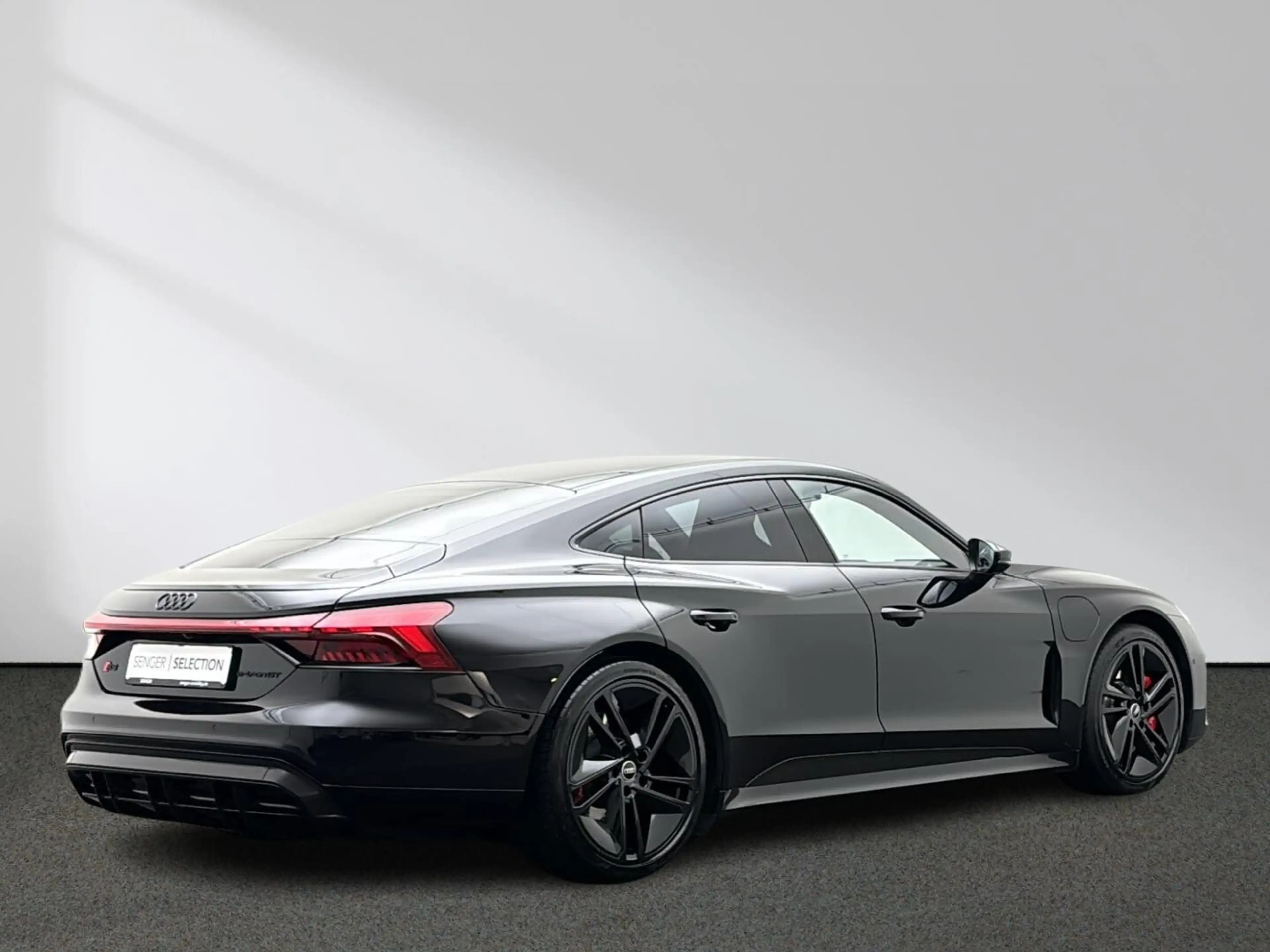 Audi RS e-tron GT Pano B&O ACC HUD — photo 3