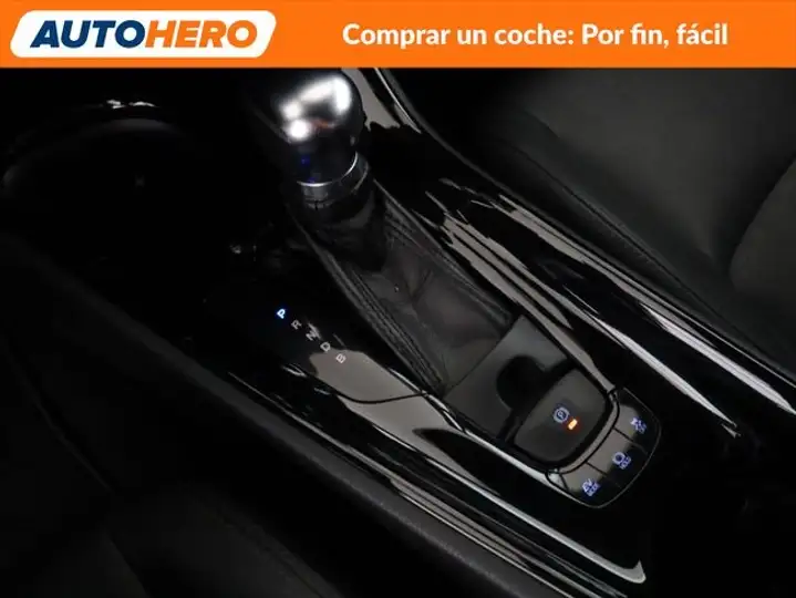 Toyota C-HR 1.8 Hybrid Aut. Dynamic Plus 2018, foto 28