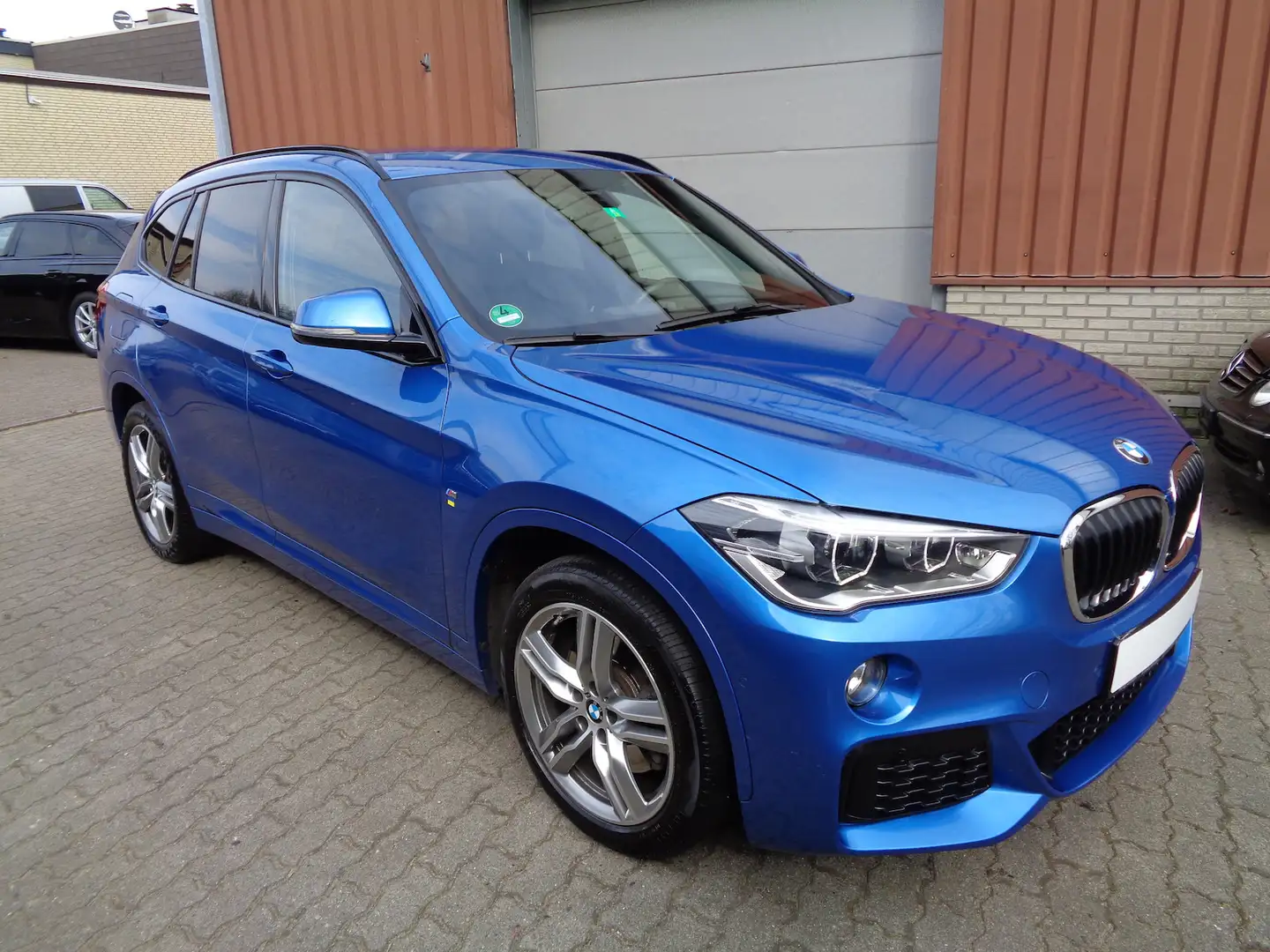 BMW X1 xDrive 20d M Sport, Leder, Head-Up, Kamera Blau - 1