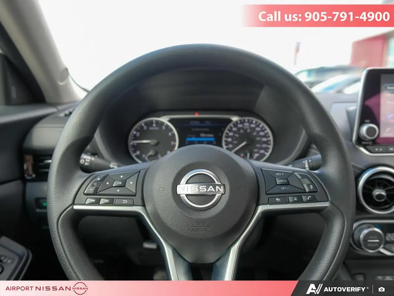 Nissan Sentra снимка Nissan Sentra