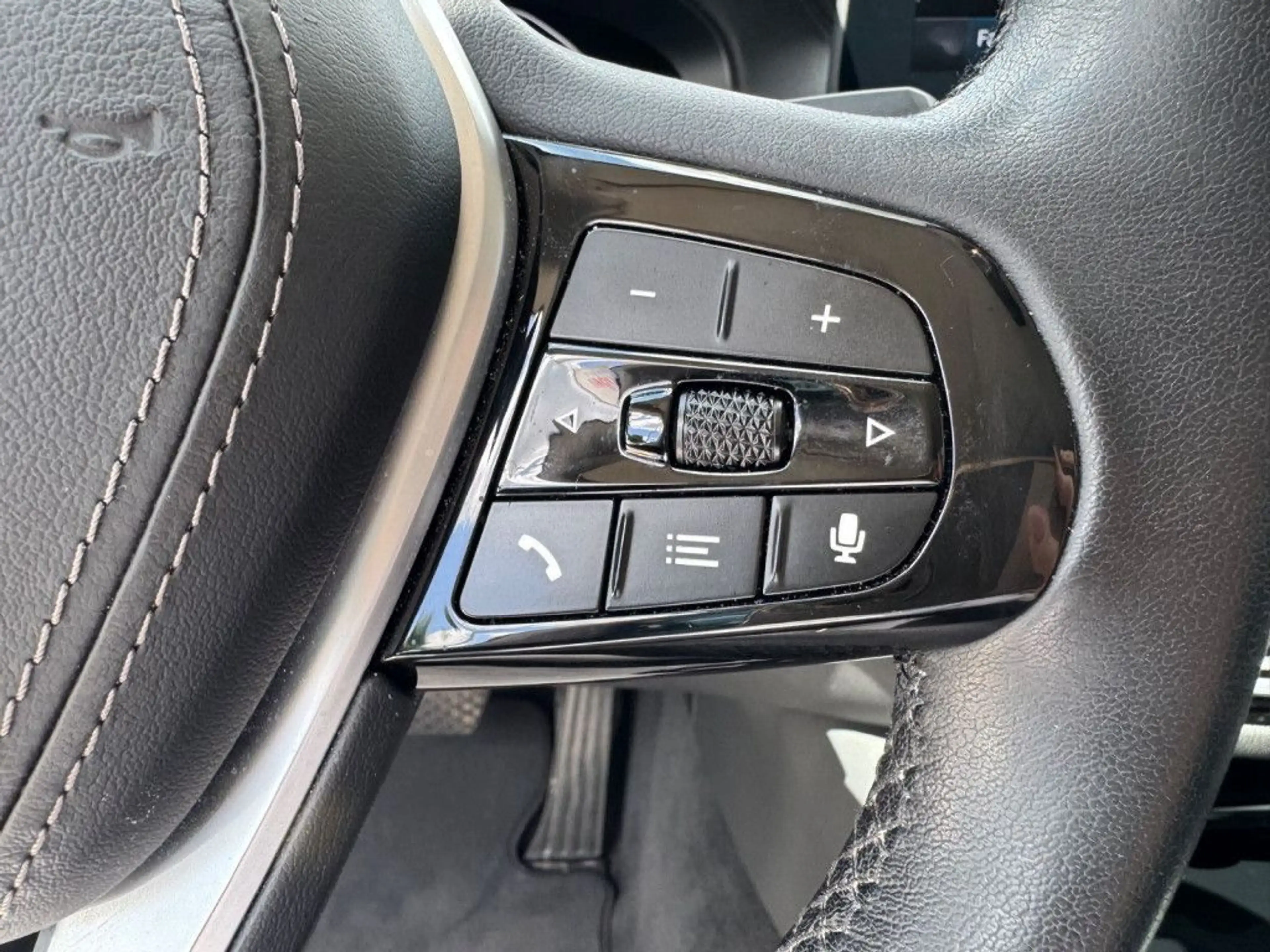 BMW 520 e Aut. Luxury Line *1.Hand* — photo 10