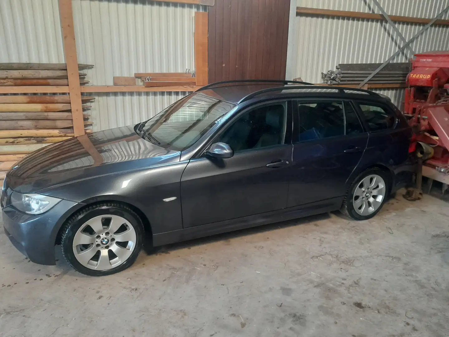 BMW 330 XI Gris - 2