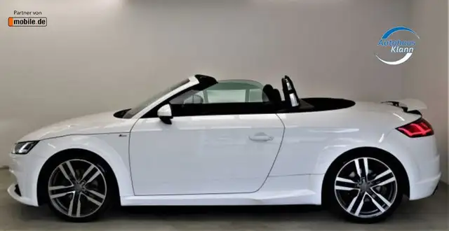 Audi TT view 7