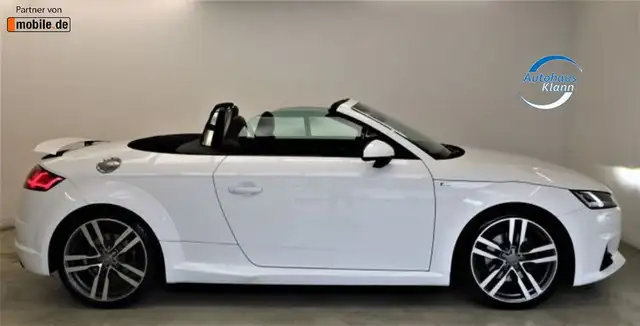 Audi TT view 6
