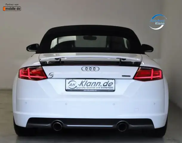 Audi TT view 10