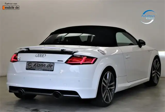Audi TT view 13